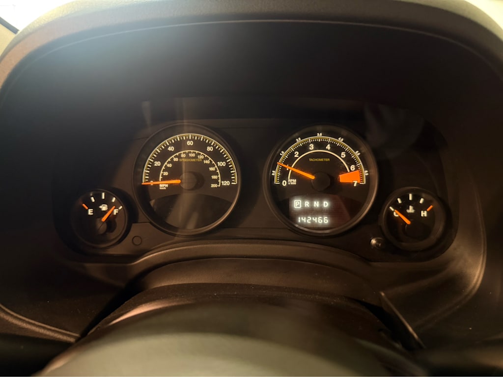 Thumbnail: 2015 Jeep Patriot - 11