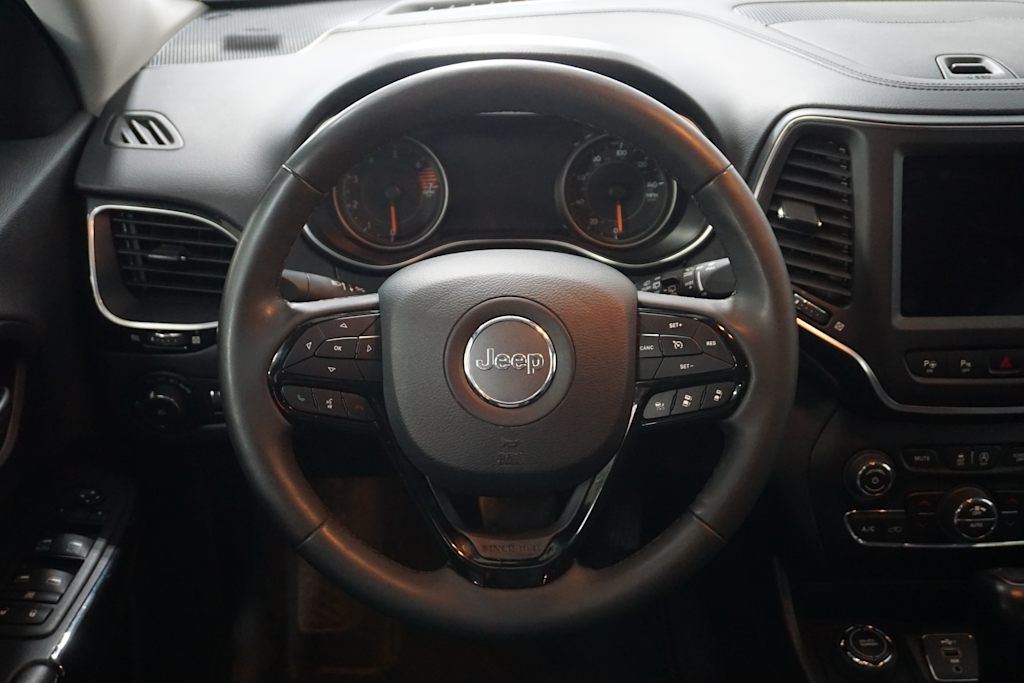 Thumbnail: 2023 Jeep Cherokee - 10