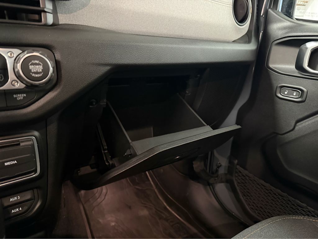 Thumbnail: 2026 Jeep Wrangler - 24