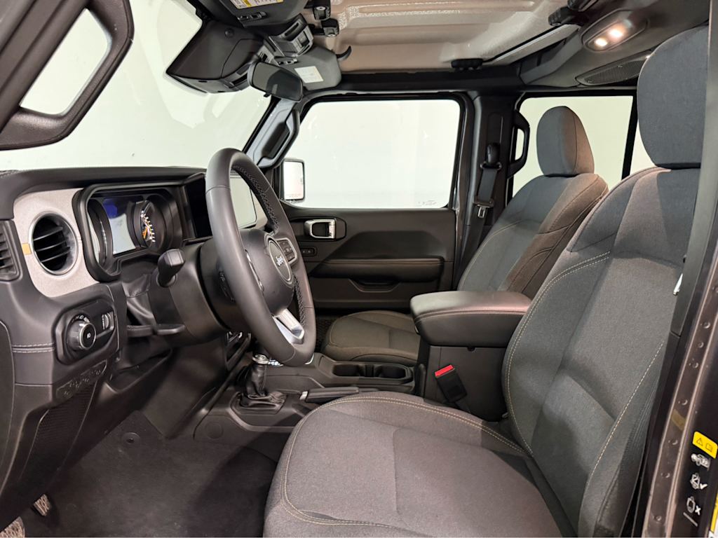 Thumbnail: 2025 Jeep Wrangler - 9