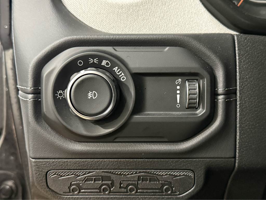 Thumbnail: 2025 Jeep Wrangler - 27