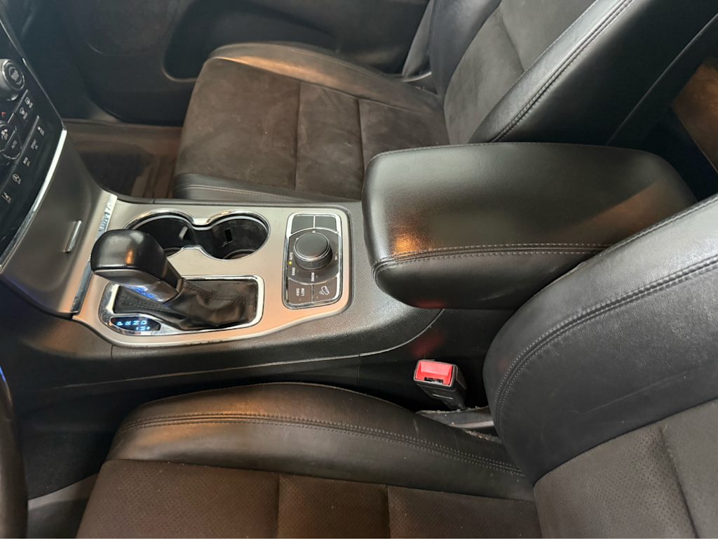 Thumbnail: 2021 Jeep Grand Cherokee - 26
