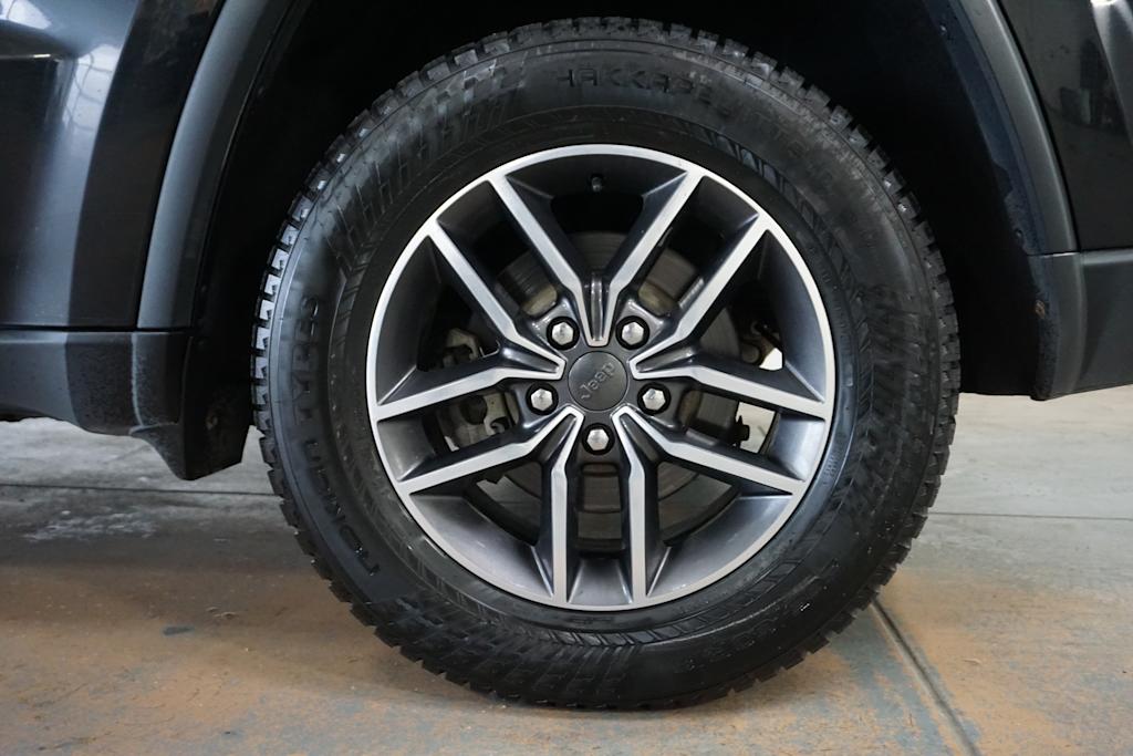 2020 Jeep Grand Cherokee Limited Edition 19