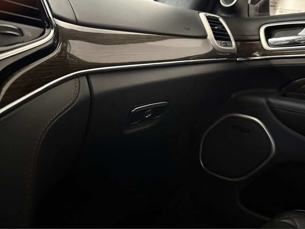 Thumbnail: 2019 Jeep Grand Cherokee - 23