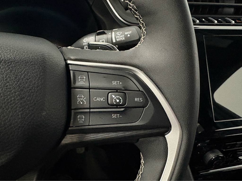 Thumbnail: 2024 Jeep Grand Cherokee - 26