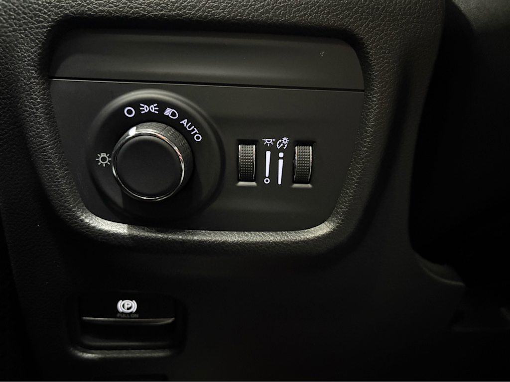 Thumbnail: 2024 Jeep Grand Cherokee - 29