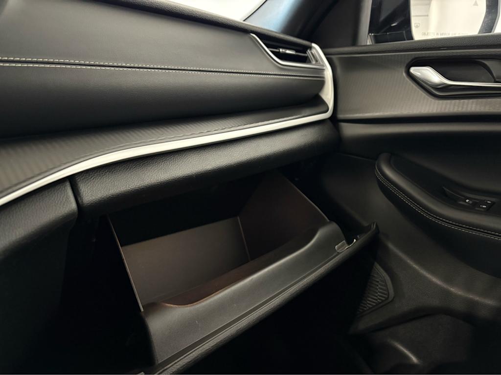 Thumbnail: 2024 Jeep Grand Cherokee - 31