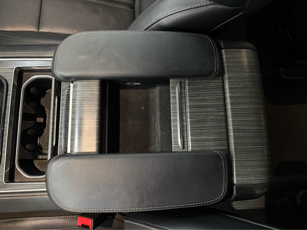 Thumbnail: 2024 Jeep Wagoneer - 13