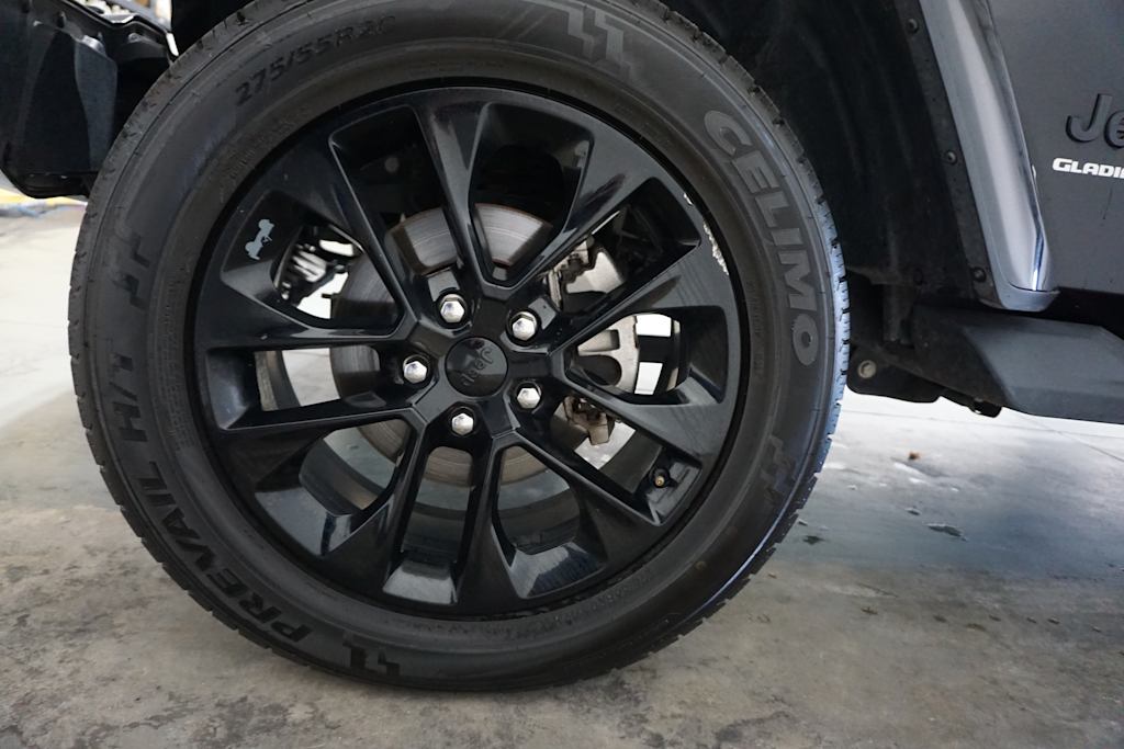 Thumbnail: 2023 Jeep Gladiator - 18