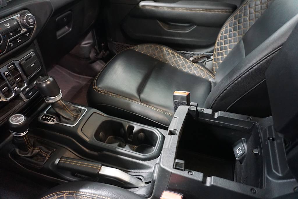 Thumbnail: 2023 Jeep Gladiator - 23