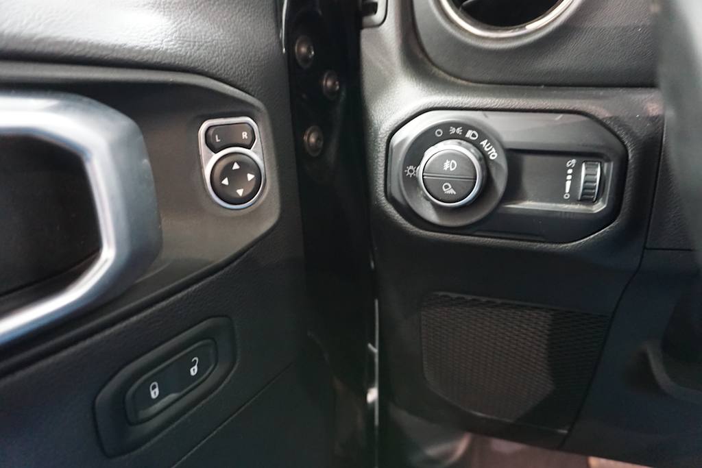 Thumbnail: 2023 Jeep Gladiator - 26