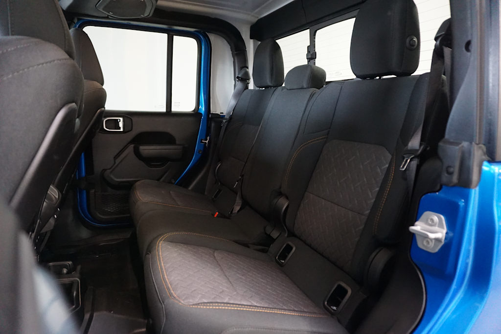 Thumbnail: 2024 Jeep Gladiator - 11