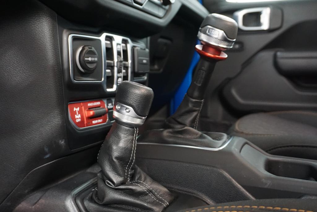 Thumbnail: 2024 Jeep Gladiator - 12