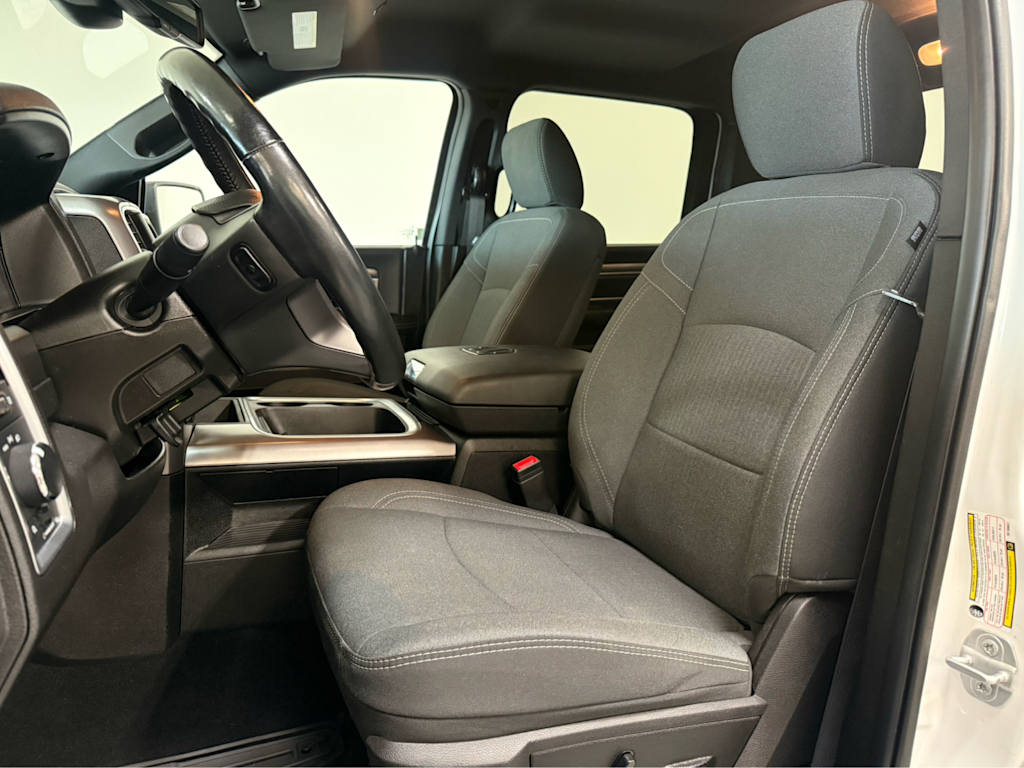 Thumbnail: 2024 RAM 1500 - 9