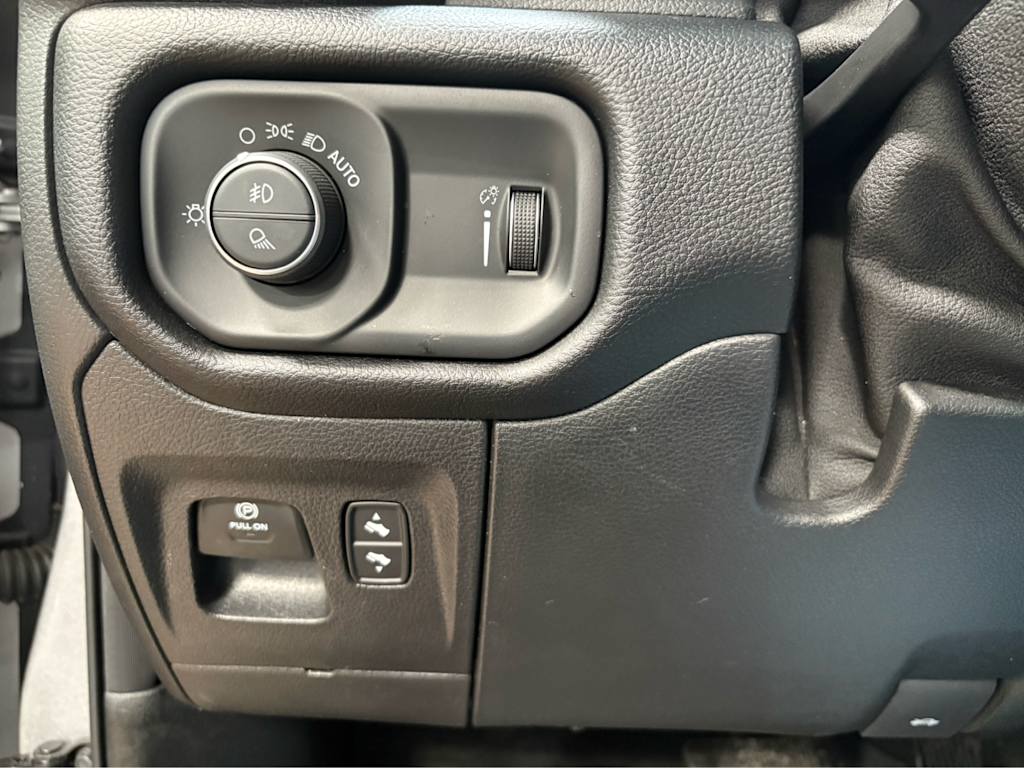 Thumbnail: 2020 RAM 1500 - 30