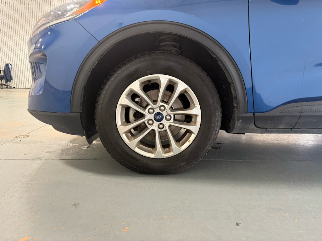 Thumbnail: 2022 Ford Escape - 18
