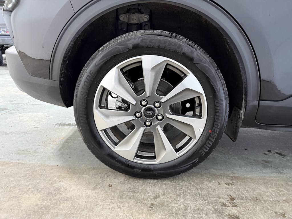 Thumbnail: 2025 Ford Escape - 17