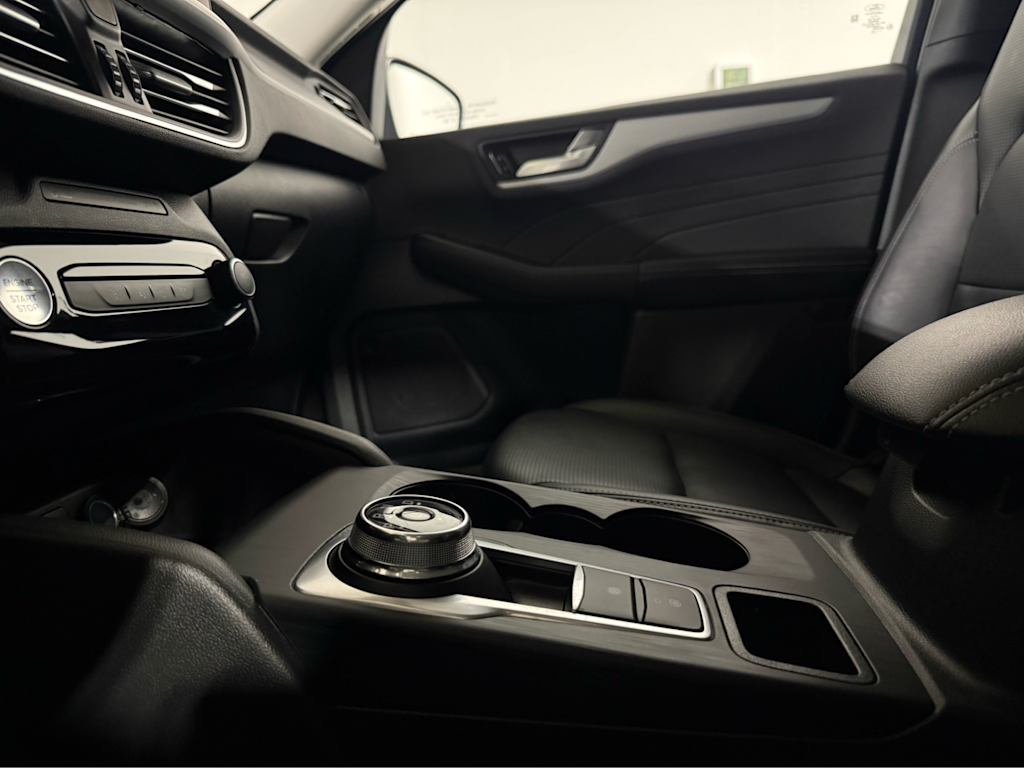 Thumbnail: 2025 Ford Escape - 28