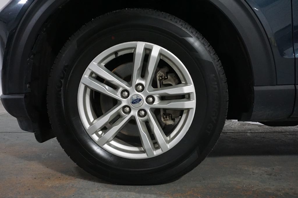 Thumbnail: 2023 Ford Explorer - 5