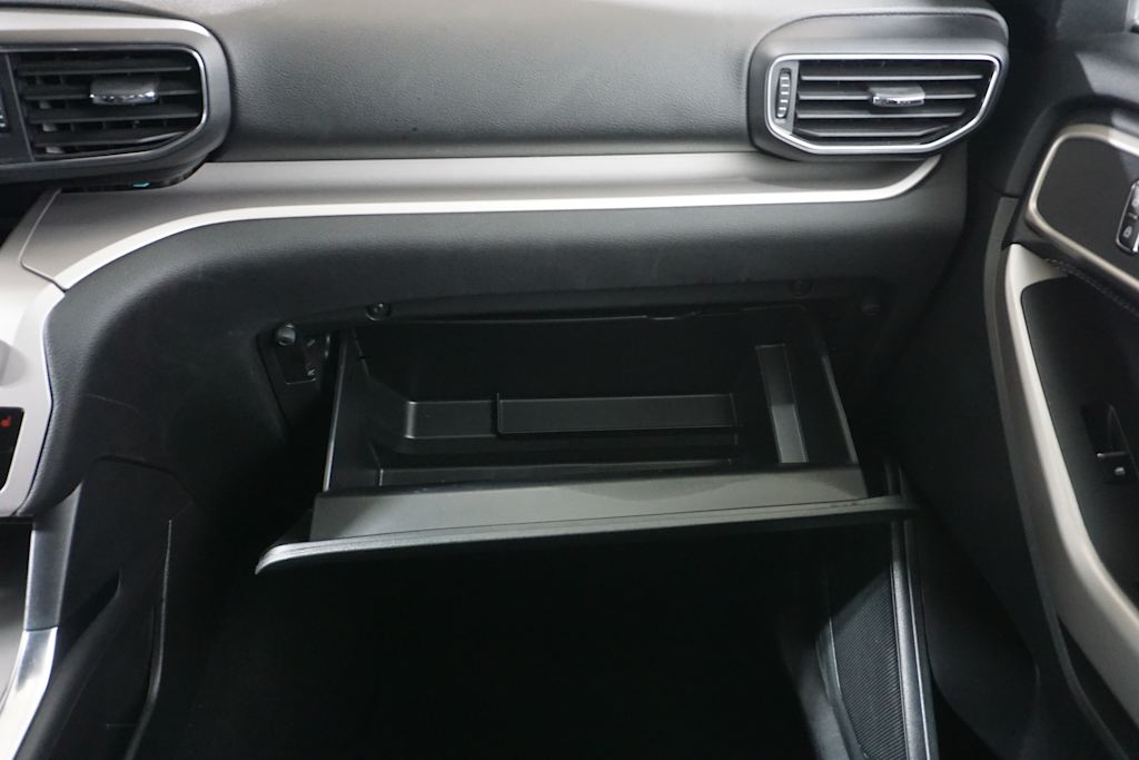 Thumbnail: 2023 Ford Explorer - 21