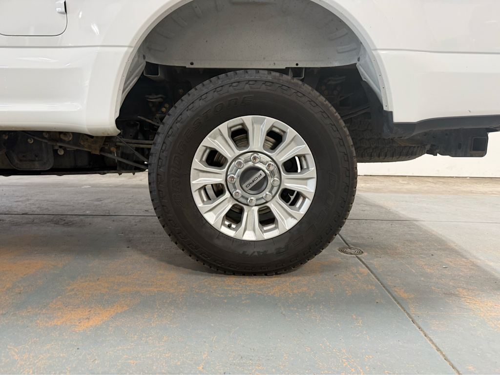 Thumbnail: 2020 Ford F-250 - 17