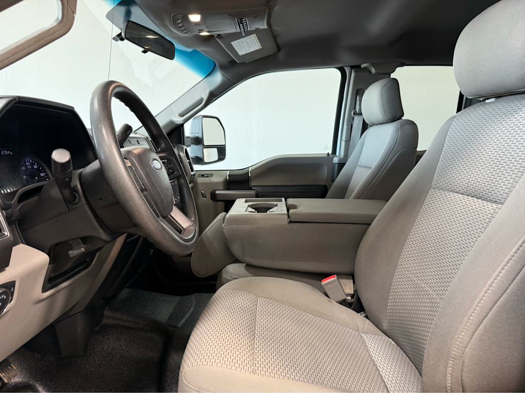 Thumbnail: 2019 Ford F-350 - 9