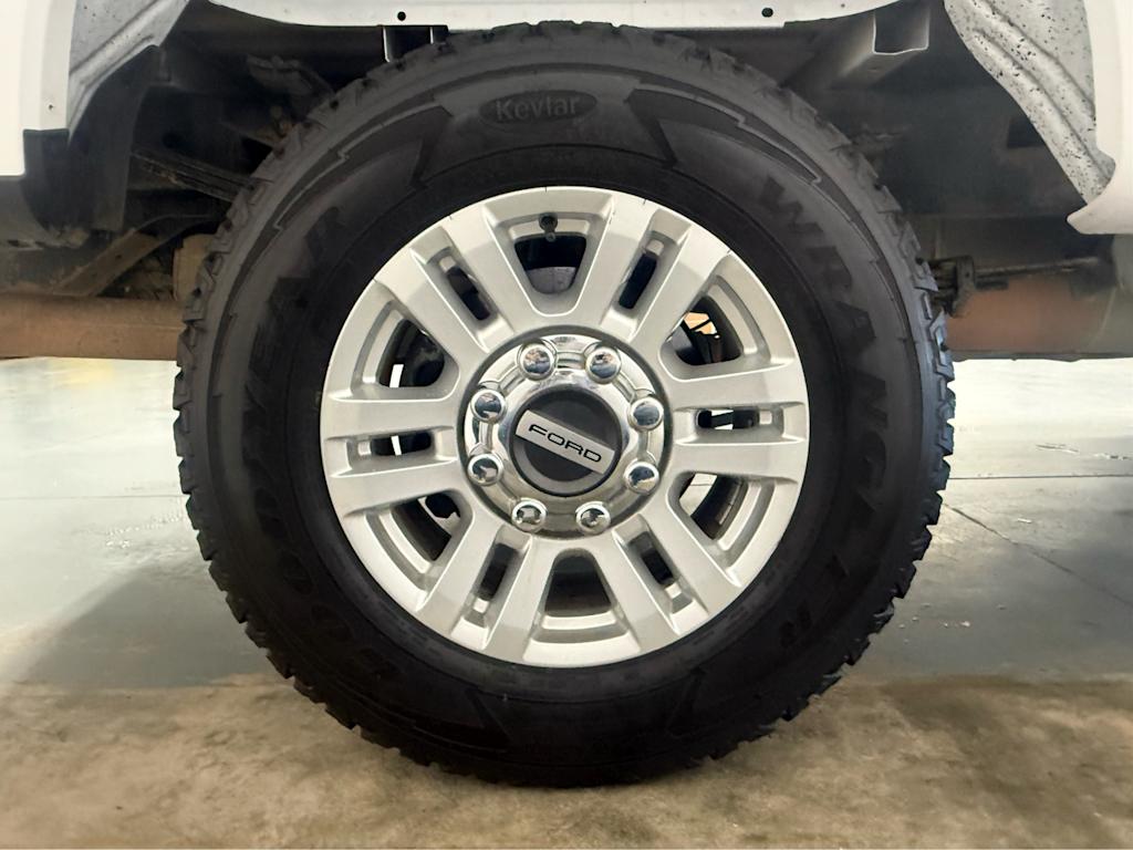 Thumbnail: 2019 Ford F-350 - 18