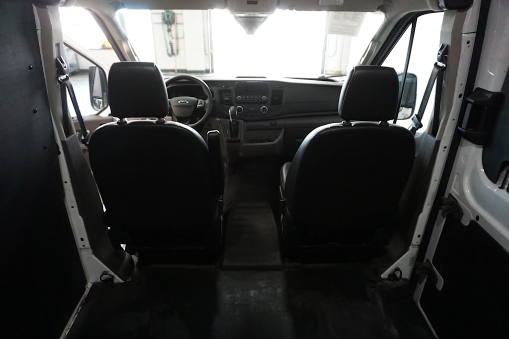 2023 Ford Transit Series 250 23