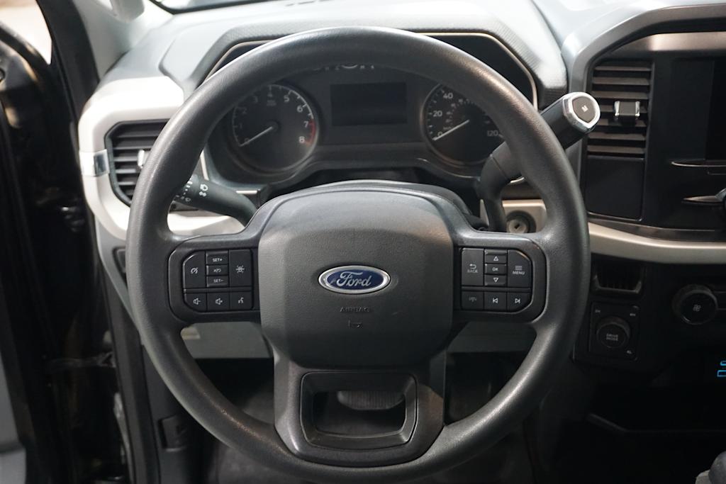 2021 Ford F-150 XLT 2