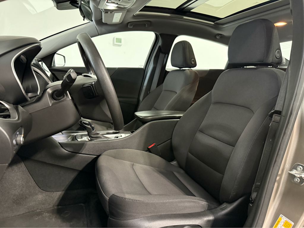 Thumbnail: 2024 Chevrolet Malibu - 9
