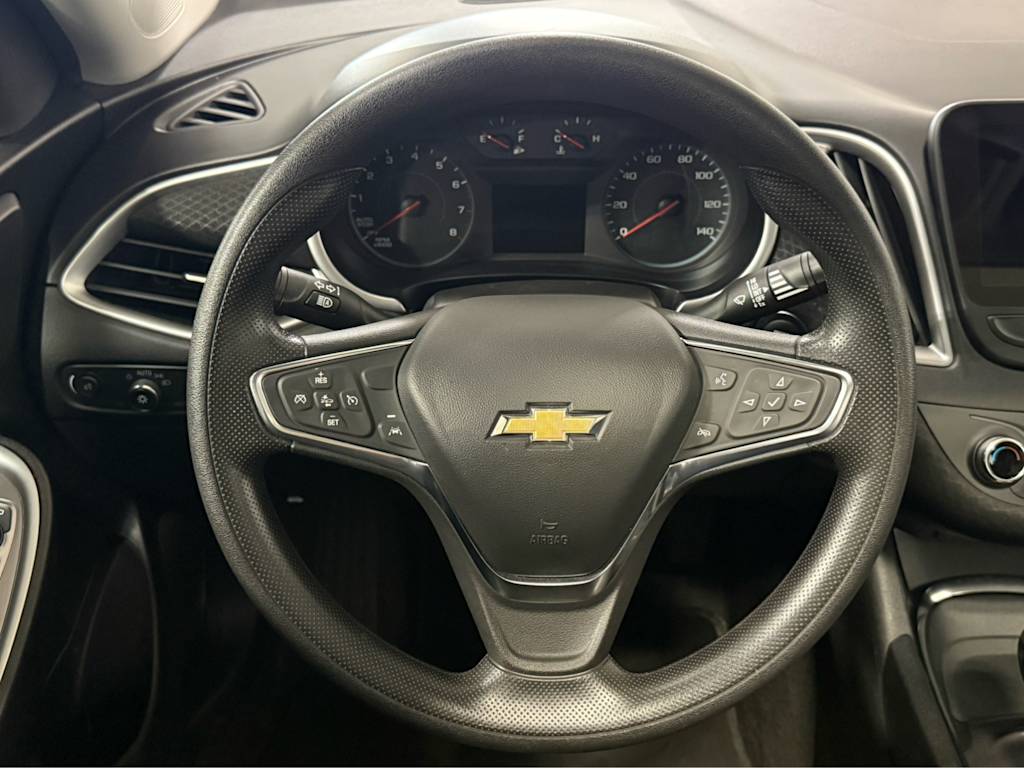 Thumbnail: 2024 Chevrolet Malibu - 8