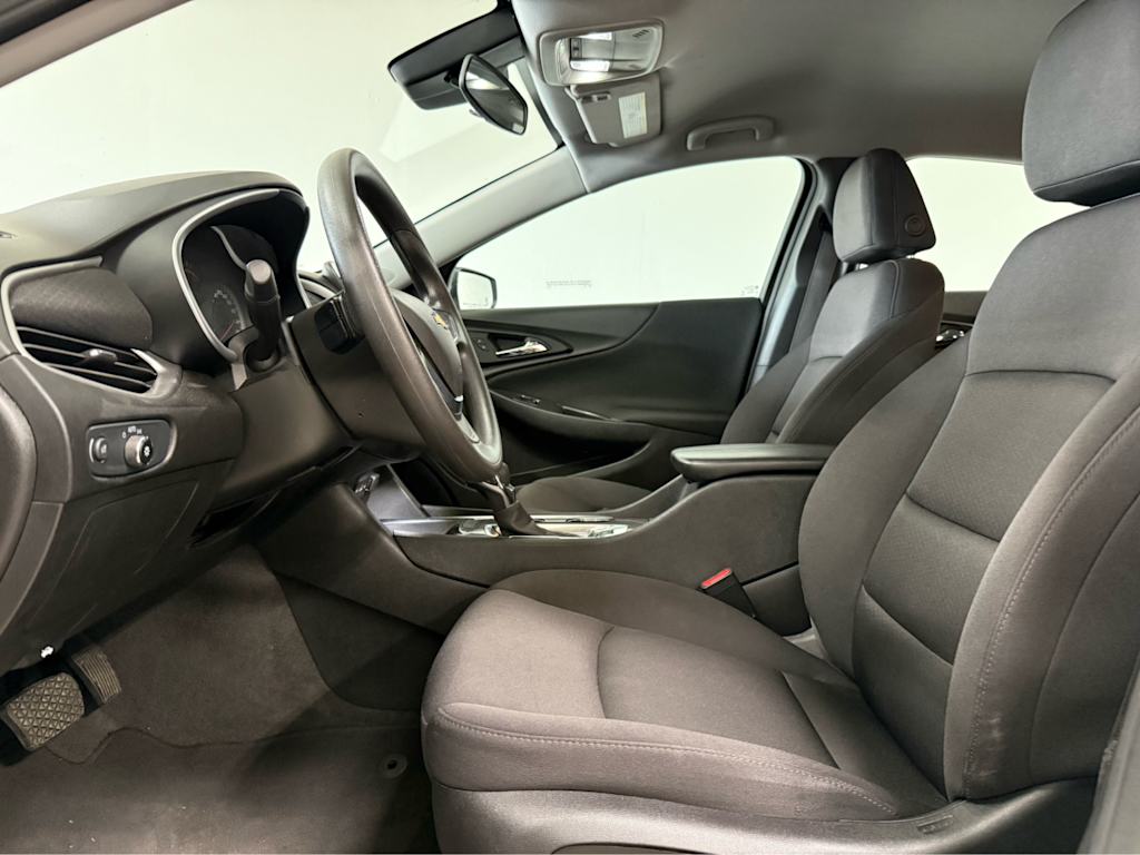 Thumbnail: 2024 Chevrolet Malibu - 8