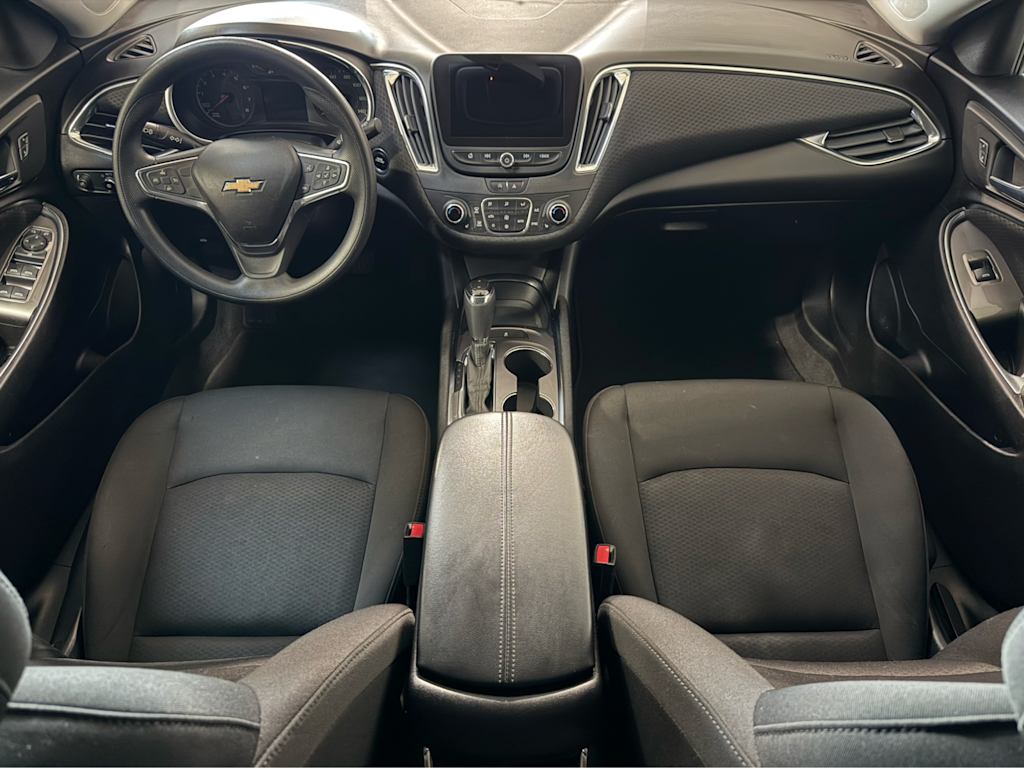 Thumbnail: 2020 Chevrolet Malibu - 2