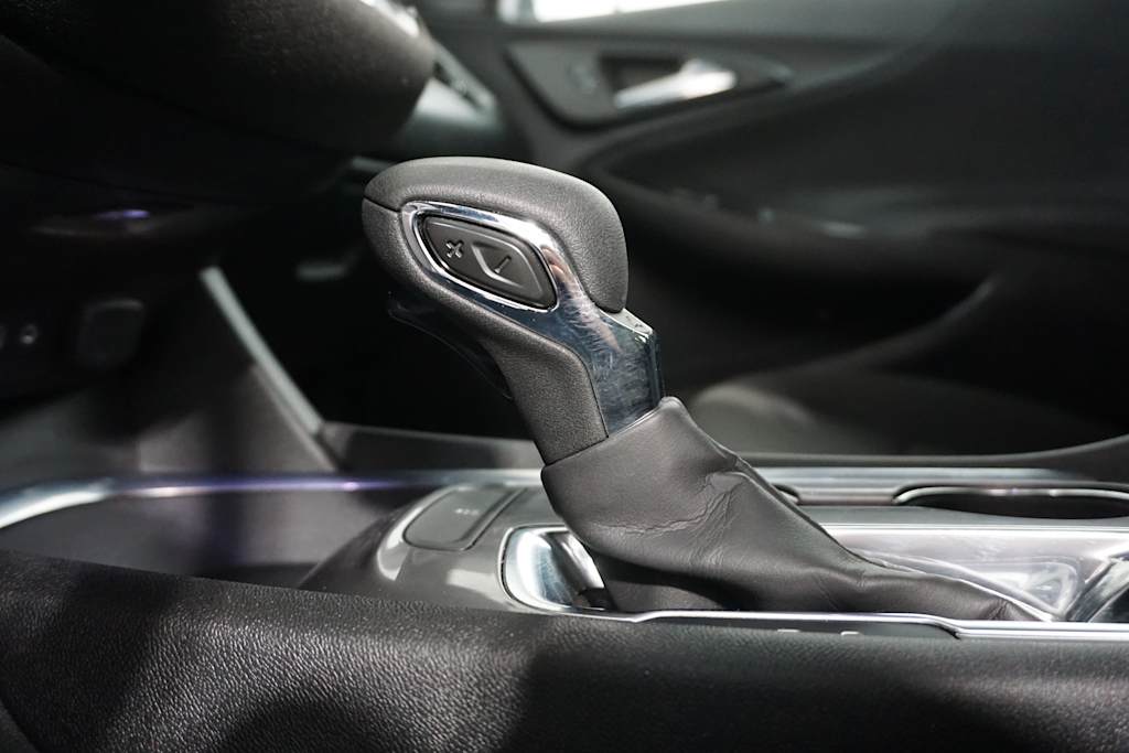 Thumbnail: 2023 Chevrolet Malibu - 24