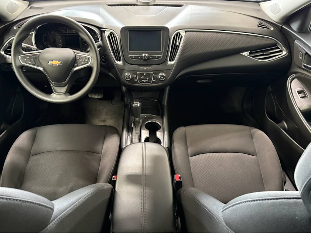 Thumbnail: 2018 Chevrolet Malibu - 2