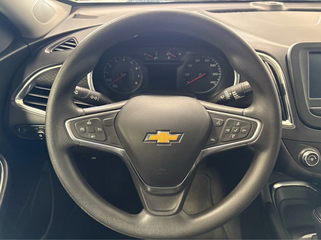 Thumbnail: 2018 Chevrolet Malibu - 7