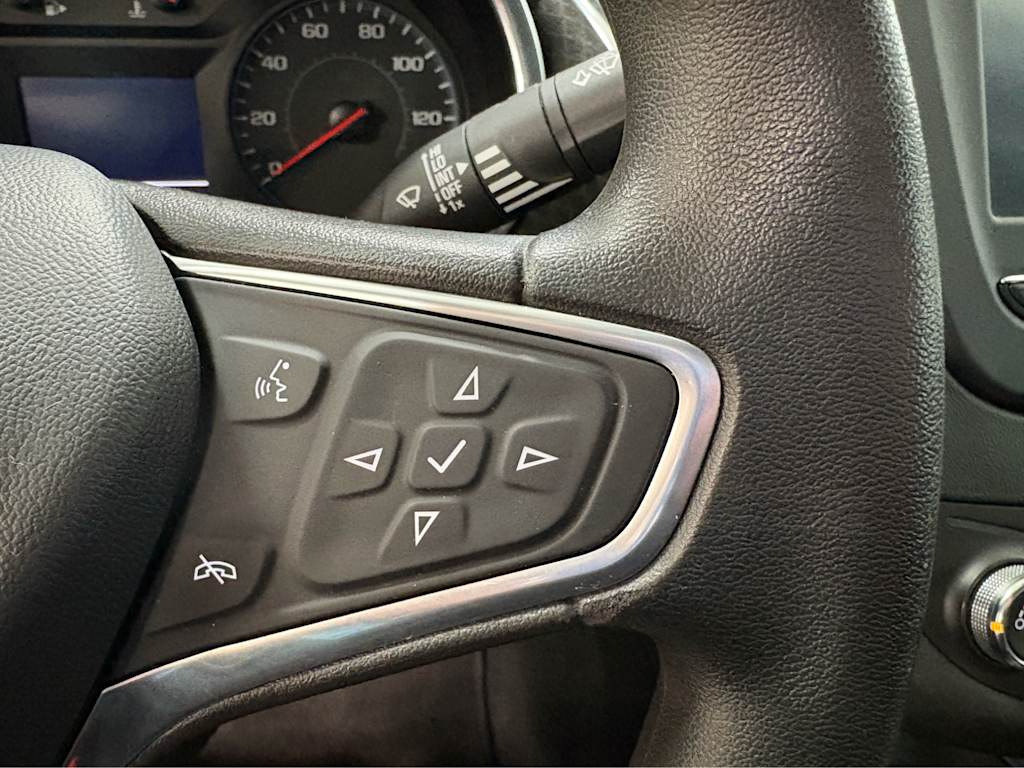 Thumbnail: 2018 Chevrolet Malibu - 22