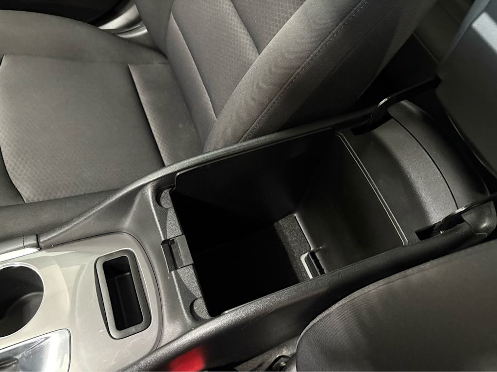 Thumbnail: 2018 Chevrolet Malibu - 25