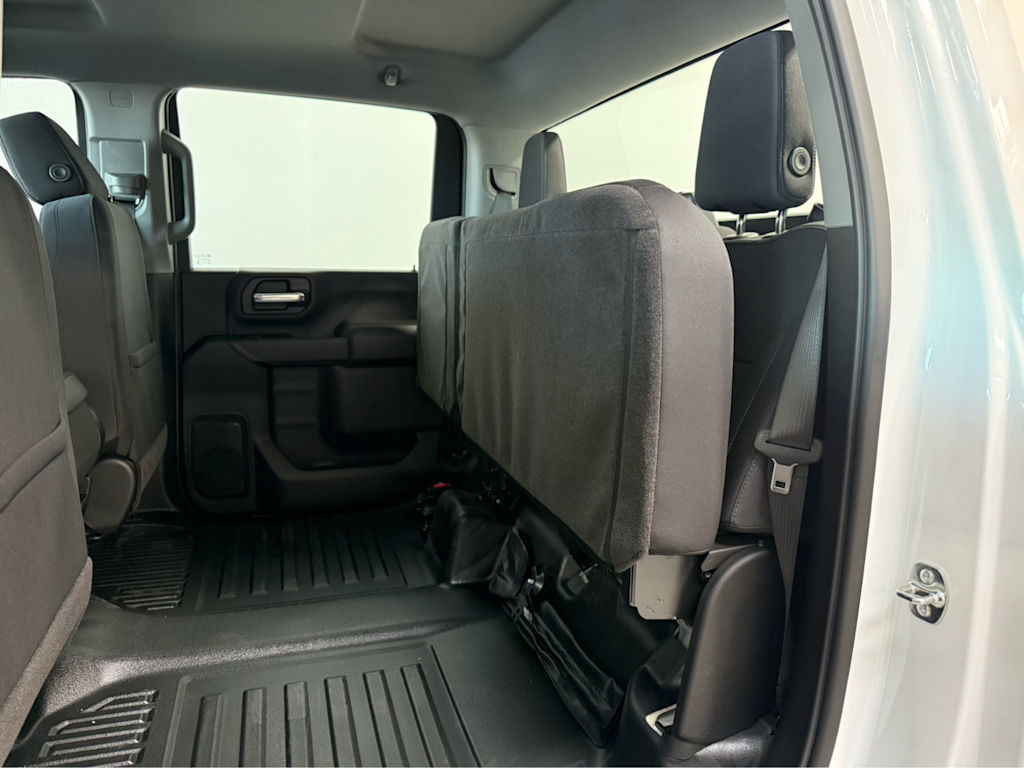 Thumbnail: 2026 Chevrolet Silverado 3500 - 25