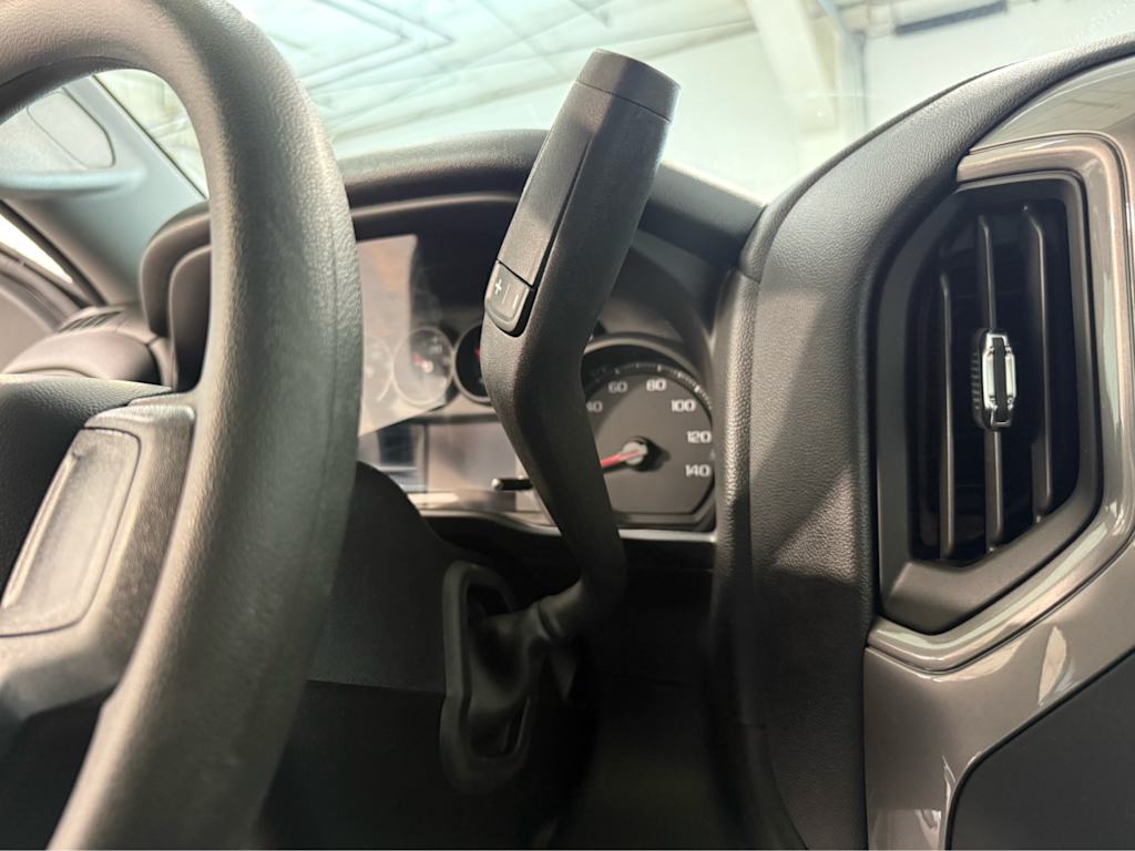 Thumbnail: 2026 Chevrolet Silverado 3500 - 31