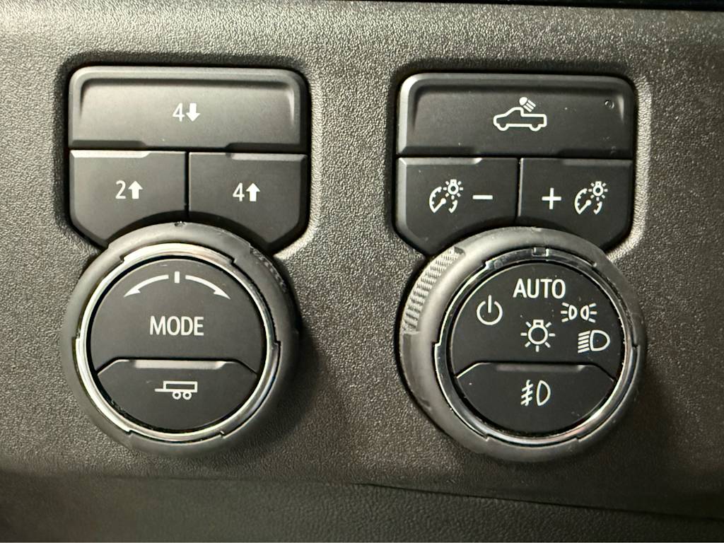 Thumbnail: 2025 Chevrolet Silverado 2500 - 28