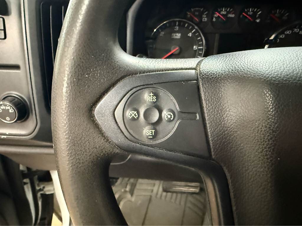Thumbnail: 2015 Chevrolet Silverado 2500 - 21