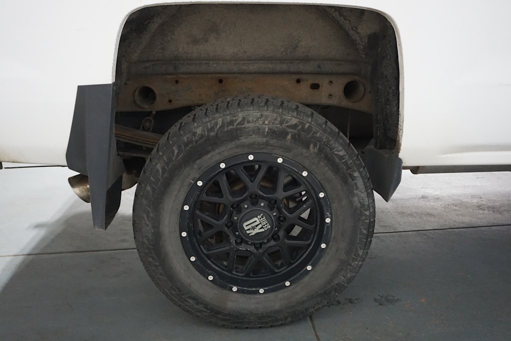 Thumbnail: 2015 Chevrolet Silverado 2500 - 18