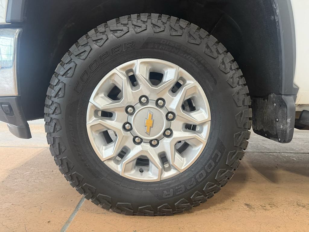 Thumbnail: 2025 Chevrolet Silverado 2500 - 6