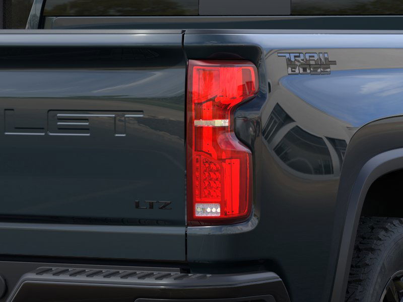 2025 Chevrolet Silverado 2500 LTZ 18