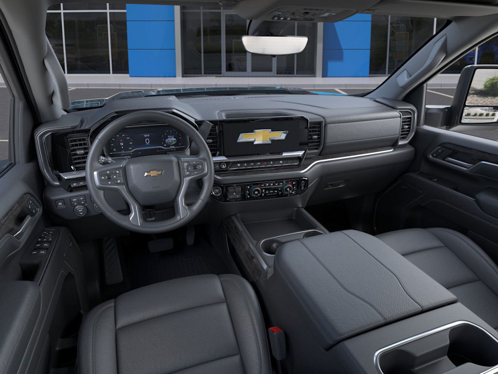 2025 Chevrolet Silverado 3500 LTZ 2