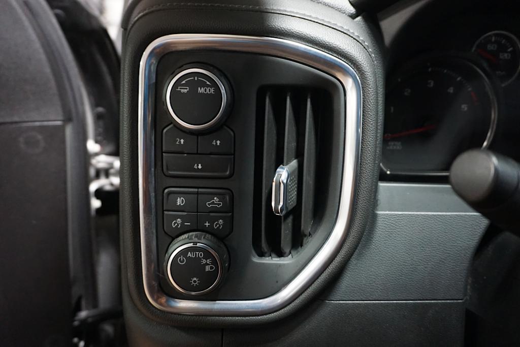 Thumbnail: 2022 Chevrolet Silverado 2500 - 29