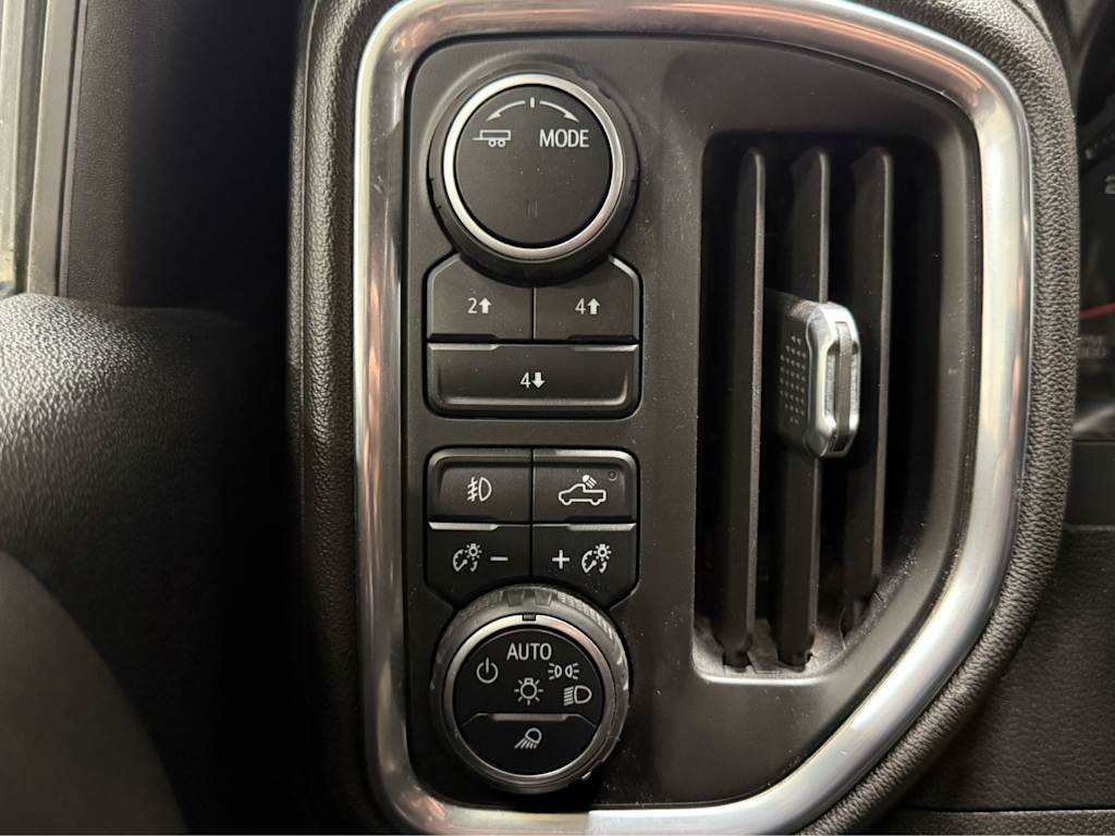 Thumbnail: 2022 Chevrolet Silverado 2500 - 28