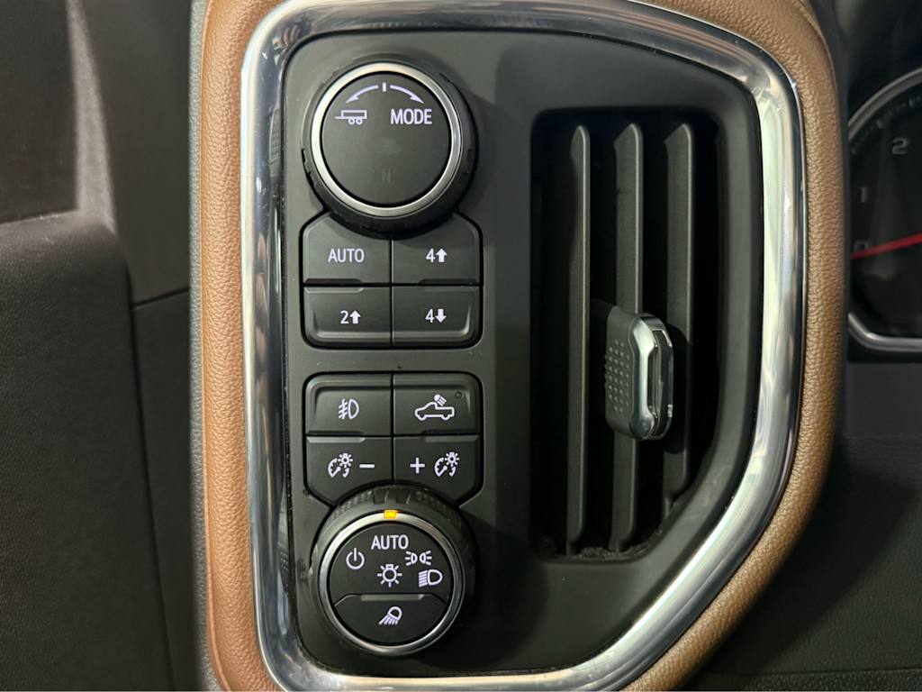 Thumbnail: 2023 Chevrolet Silverado 2500 - 25