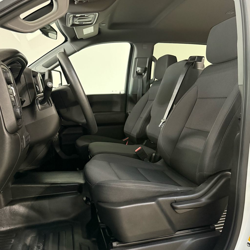 Thumbnail: 2024 Chevrolet Silverado 3500 - 9